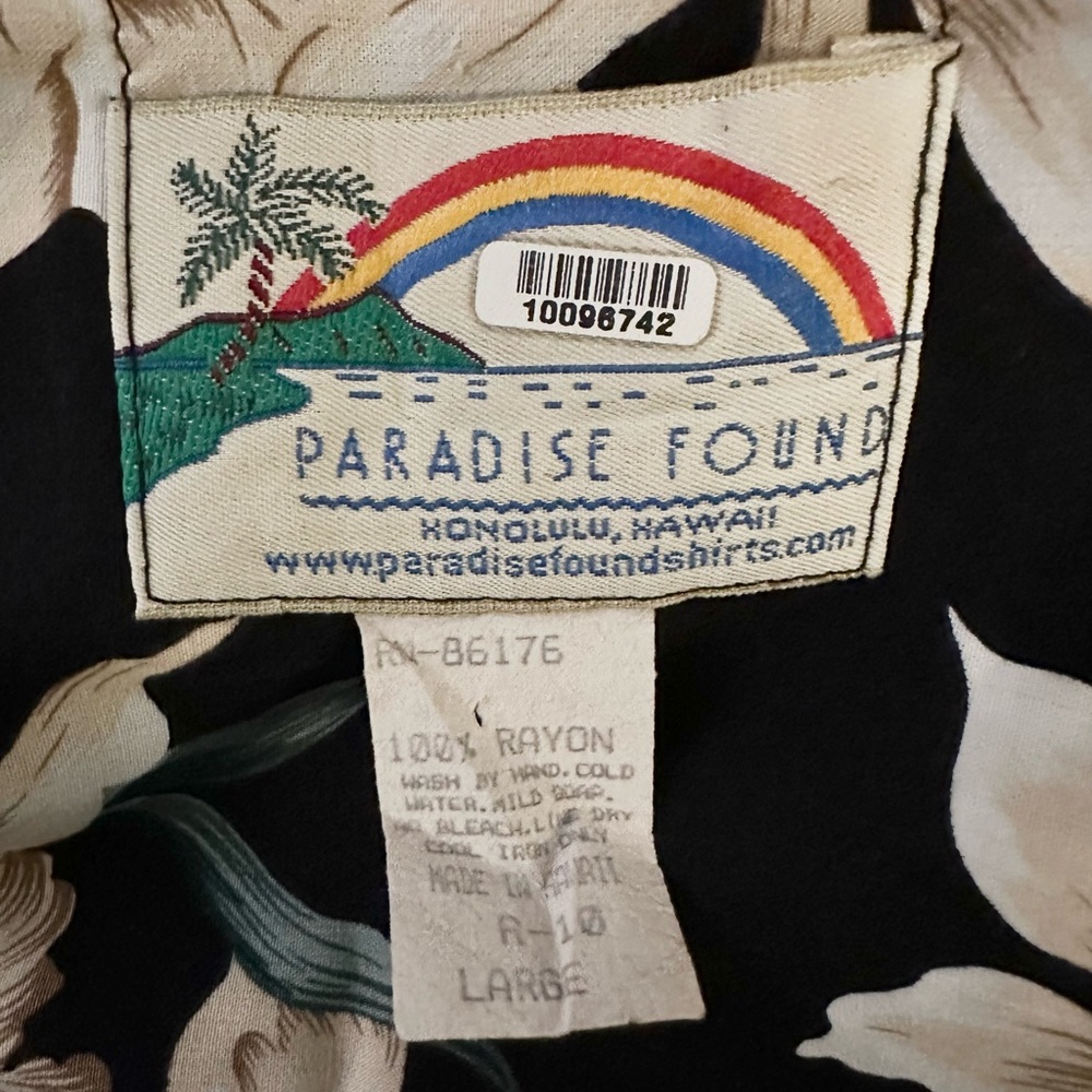 🇺🇸 MADE IN HAWAII USA VINTAGE Paradise Found Hawaiian Camp Shirt - Picture 3 of 3
